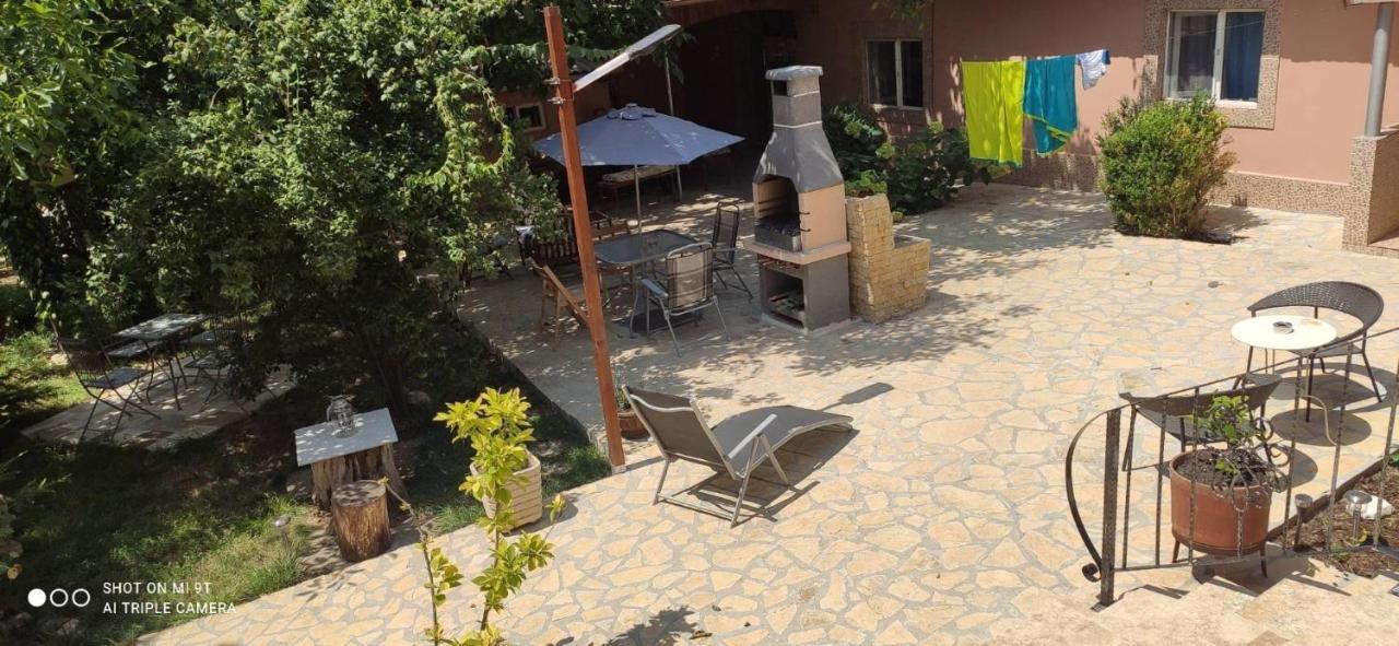 Casa Magnolia Hotel Douazeci si Trei August Exterior photo